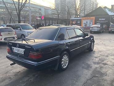 Mercedes-Benz: Mercedes-Benz E-Class: 1995 г., 2.2 л, Автомат, Бензин, Седан at lalafo.kg — 4 Mercedes-Benz: Mercedes-Benz E-Class: 1995 г., 2.2 л, Автомат, Бензин, Седан — 4