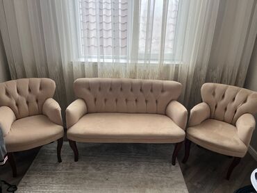 Divan və kreslo dəstləri: İşlənmiş, Divan, 2 kreslo, Bazasız, Açılmayan