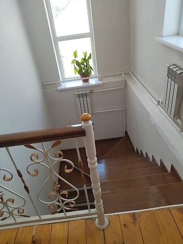 Продажа коттеджей и домов: Срочно продаю двухэтажный дом, участок 5 сотых,6 комнат 2 санузел — 5