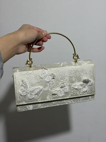 сколько стоит сумка: Женские сумки, цены до 500сом, все в отличном состоянии, некоторые — 1