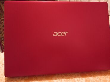 Dell: Acer Aspire A315-55G-58S8 noutbuk - Korpus: mat qırmızı rəngli üst