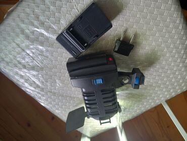 işıq lampaları: Videokamera fotokamera üçün prajektor.prajektor az səliqəli istifadə
