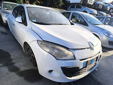 prodaja polovnih auta: RENAULT MEGANE 2008. GOD. - KOMPLETAN AUTO U DELOVIMA | Reno Megan — 2