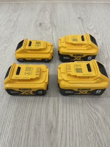 Наборы электроинструментов: Набор аккумуляторного инструмента DeWalt 20V MAX XR — профессиональный — 4