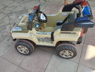 Uşaq maşını cip pultlu adapter işlək vəziyyətdə