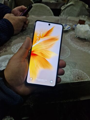 Infinix: Infinix Hot 30, 256 GB, rəng - Qara, Zəmanət