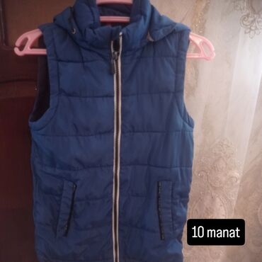 Pencəklər: Uşaq üçün şişmə jilet - Rəng: göy - Model: kapüşonlu, qoluzun