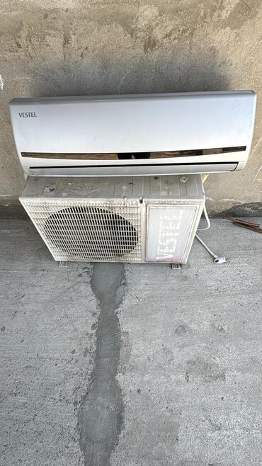 Kondisionerlər: Kondisioner İşlənmiş, 30-35 kv. m, Daxili blok, Kredit yoxdur, Ödənişli quraşdırma