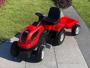 Traktori: Dečiji traktor na pedale sa prikolicom - Pedalni pogon: dete pokreće — 3