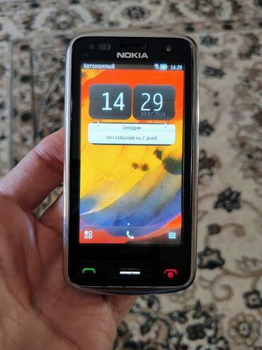 nokia 6700 almaq: Nokia C6-01, цвет - Серебристый