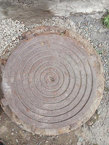 Lyuk qapaqları: Döküm kanalizasiya quyu qapağı - Material: ağır döküm (çəkməyə və — 1