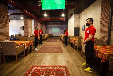 Restoran, kafelər: Xətai metrosuna yaxin yerləşən ümumi sahəsi 400 kv,m olan, yaxşı — 1