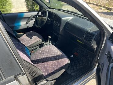 крепление для велосипеда на машину бу: Volkswagen Passat: 1989 г., 1.8 л, Механика, Бензин, Седан