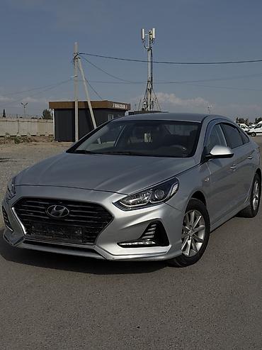 Hyundai Sonata: 2019 г., 2 л, Автомат, Бензин, Седан