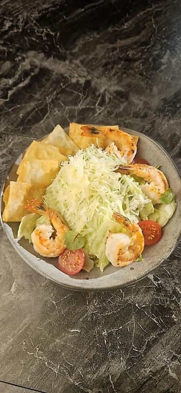 Готовые блюда, кулинария: Ассортимент японской кухни - Нигири и гунканы: лосось, тунец — 4