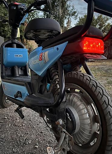 sena 50s: Электроскутер Gigini SK — компактный городской транспорт в голубом — 2
