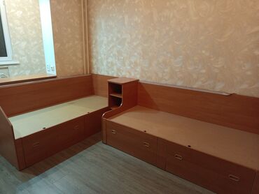 размер тумбы пескоблока: Односпальная кровать, Б/у, С ящиком для хранения, ЛДСП, длина - 200 см