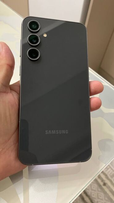 пиксель телефон: Samsung Galaxy S23 FE, Б/у, 256 ГБ, 1 SIM, 2 SIM