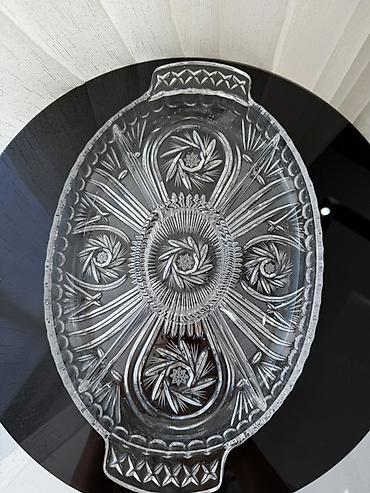 Kəsimli şüşə servis qabı CEXİYA İSTEHSALI, təzə qutuda - Material