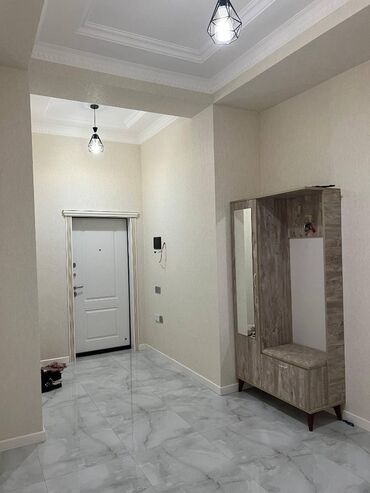 kirayə aylıq: Kristal Abşeron bulvar3. 5ci mertebe deniz panaramalı içi full dolu