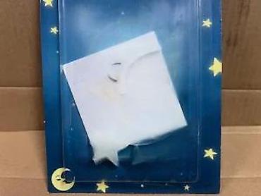 Kreativni setovi za decu: Sjajne nalepnice koje svetle u mraku – set Mesec i zvezde (13 kom) - — 7