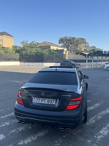 mercedes benz e250: Mercedes-Benz C 250: 2.5 l | 2013 il Sedan — 5