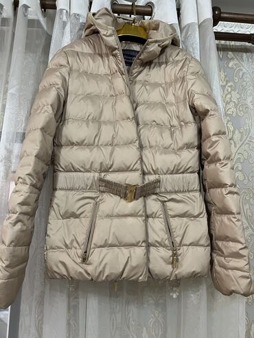 женские куртки весна: Куртка состояние отличное Размер 46 цена 2 тыс