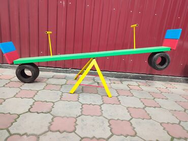 Детские качели: 🍀 Качели 🍀 Домики для детей внутри две 🍀 скамейки и маленький столик — 12