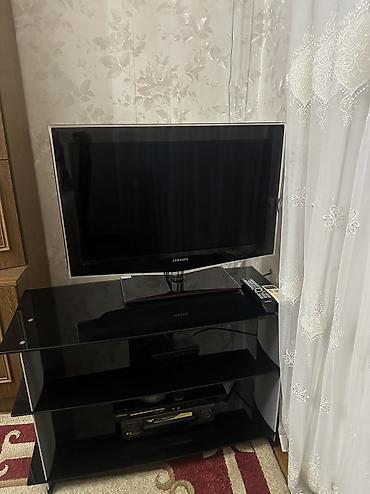 tv stent alcıpan: Samsung televizor + şüşə TV stendi uzunluq 80sm, eni 50 sm - Brend — 3