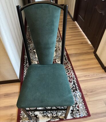Стулья для кухни: Стулья в наличии-3шт 
Цена: 4500 за все