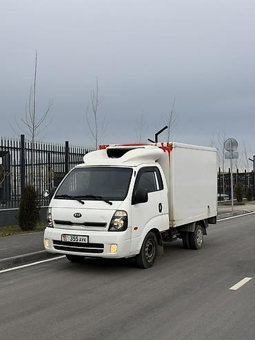 Kia: Kia BONGO: 2019 г., 2.5 л, Автомат, Дизель, Фургон — 2