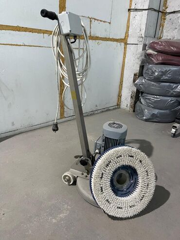 мойки для салона: Продаётся роторная машина ( для чистки ковров) Состояние: отличное ✅