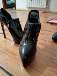 Tuflilər: Tuflilər, Ölçü: 38, rəng - Qara, İşlənmiş — 8