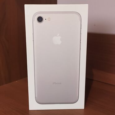 Apple iPhone: IPhone 7, 32 GB, Gümüşü, Barmaq izi