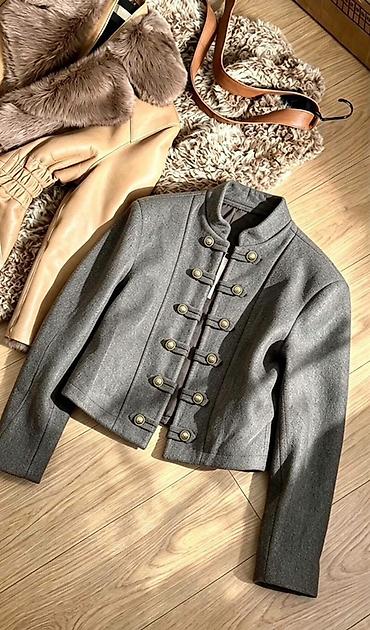 mohito muske jakne: Jaknica 3000 din
S M L — 6