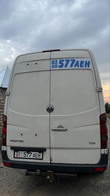 меняю квартиру на авто: Volkswagen Crafter: 2007 г., 2.7 л, Механика, Дизель, Бус