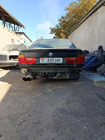bmw е30: BMW 5 series: 1992 г., 2 л, Механика, Бензин, Седан — 3