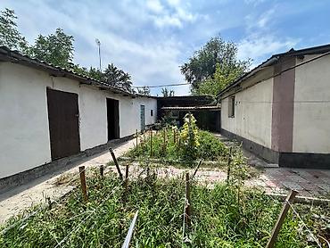 Half-house for sale: 🔥 СРОЧНО! Продаётся 4 комнатная пол дома с участком 4 соток ✨ 📍 г — 5