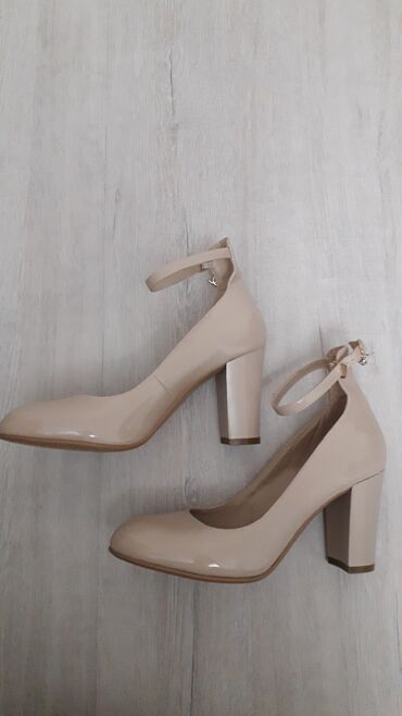 обувь для девочек: Туфли 35, цвет - Бежевый