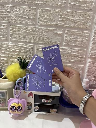 BLACKPINK Jisoo fotokart seti - Set: 3 ədəd fotokart Kargoyla bir — 2