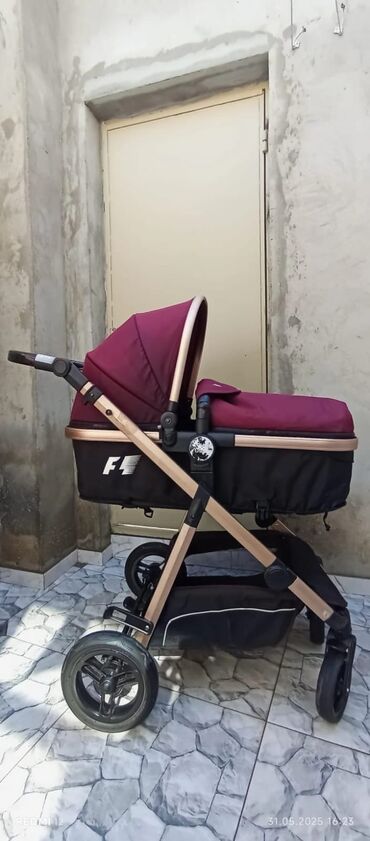 Uşaq üçün elektrik maşınları: Rəxşəndə🦋 Kalyaska satılır. Qiymət 50 manat. Çantası yoxdu. Ünvan