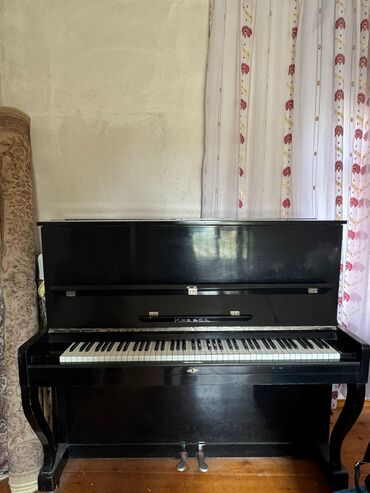 işlənmiş piano: Piyanina satılır ideal vəziyyətdədir qiyməti 400 manat real alıcıya