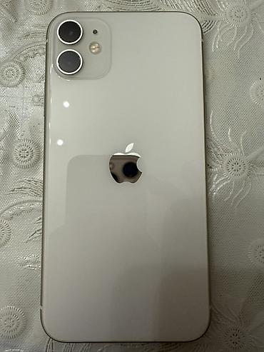 Apple iPhone: IPhone 11, Б/у, 128 ГБ, Белый, Зарядное устройство, Защитное стекло, Чехол, 77 % — 1