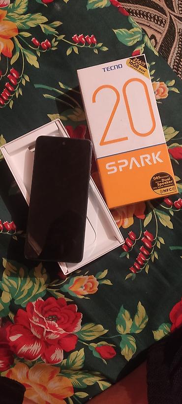 TECNO Spark 20 (голубой) Основные характеристики по коробке и