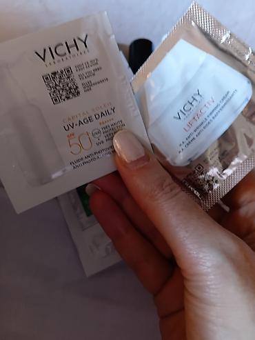 steve madden salonke: Kozmetički set – miks šminke i skincare proizvoda Sadržaj: - Vichy — 7