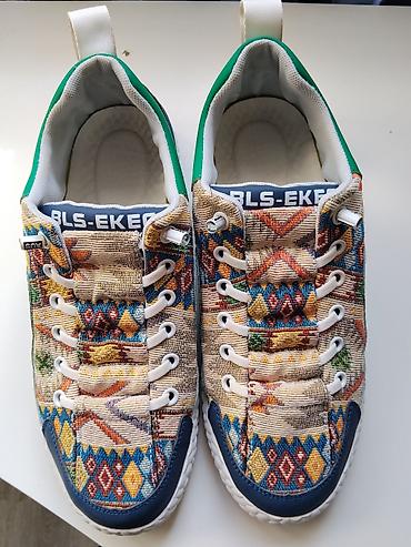 босоногая обувь: ✨ Стильный внешний вид 🎨 Оригинальный и яркий дизайн 👟 Удобные для — 1