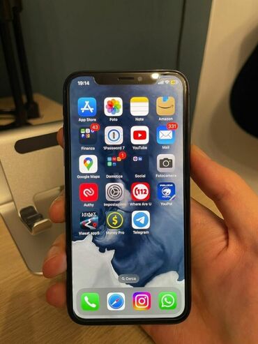 nar şiresi çeken: IPhone X, 64 GB, Black Titanium, Face ID