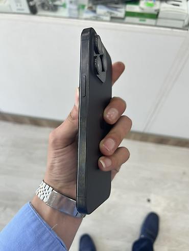 iphon 14 pro: IPhone 15 Pro Max, 256 GB, Qara, Face ID — 4