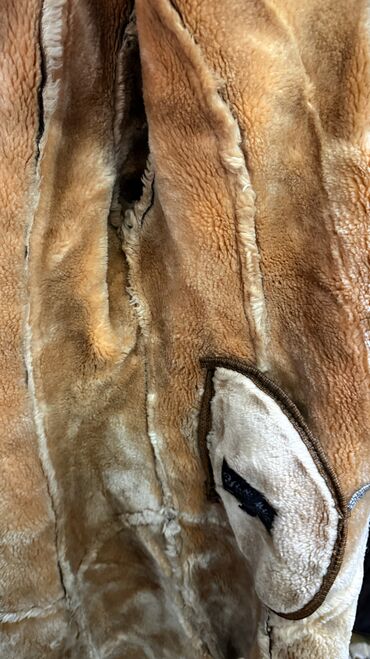 Дубленки: Продаю женскую дубленку В хорошем состоянии Размер 48 (S) на — 8