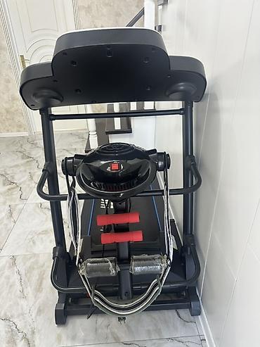 mass geyner: VolksGym qaçış trenajoru - Marka/model: VolksGym (paneldə “Heart Rate — 3